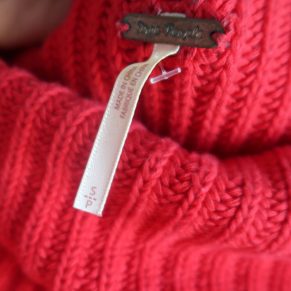 Free People Red Oversized Ribbed Knit Sweater - Size Small Cowl Neck Chunky - Picture 5 of 9
